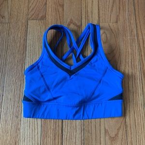 Lululemon sports bra
